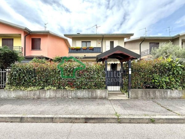 casa indipendente in vendita a Massalengo