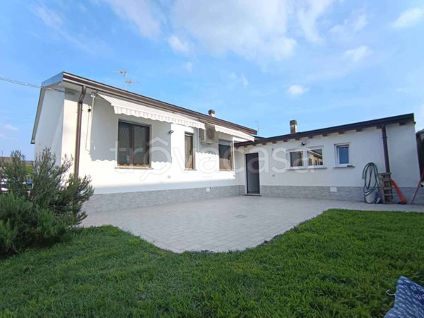 casa indipendente in vendita a Massalengo