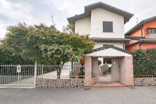 casa indipendente in vendita a Massalengo