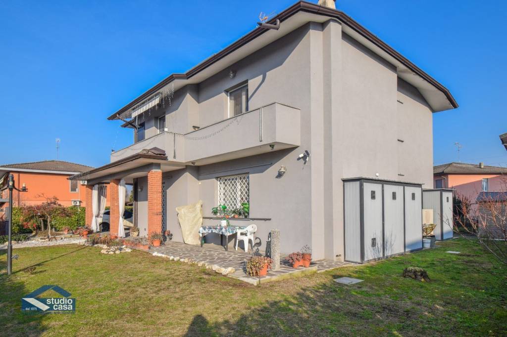 casa indipendente in vendita a Massalengo