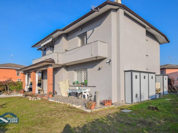 casa indipendente in vendita a Massalengo