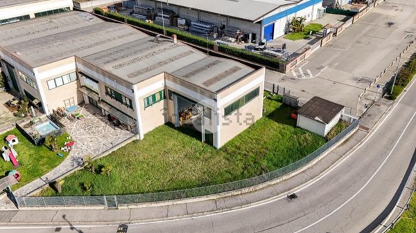 capannone in vendita a Massalengo