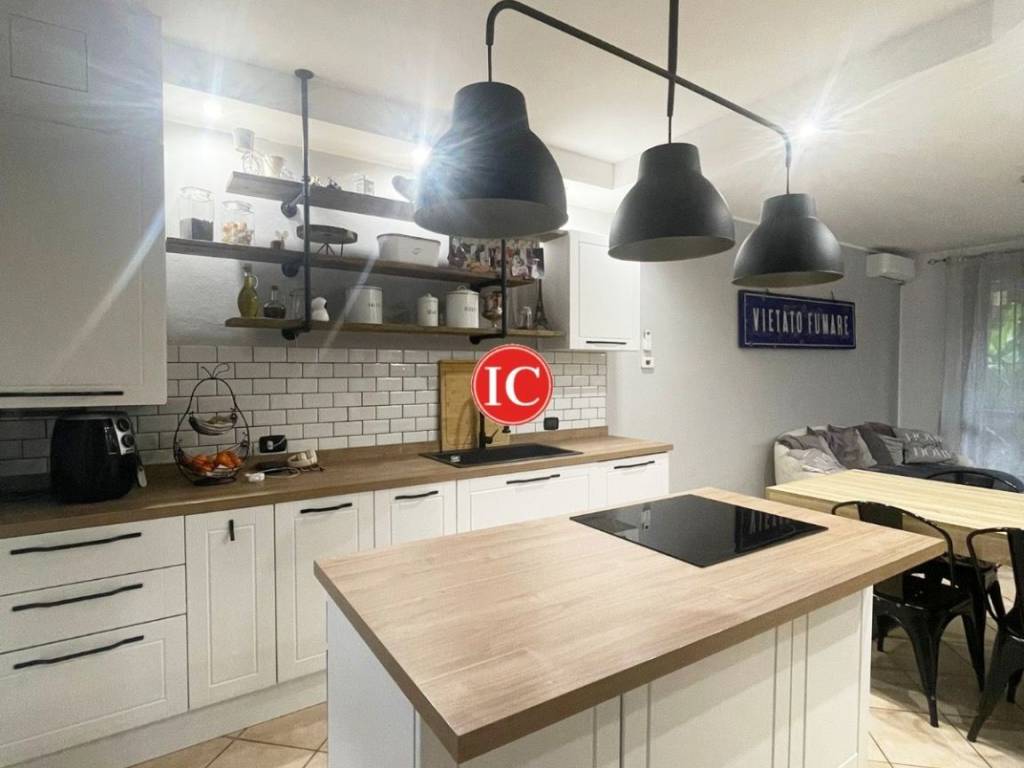 casa indipendente in vendita a Massalengo in zona Motta Vigana