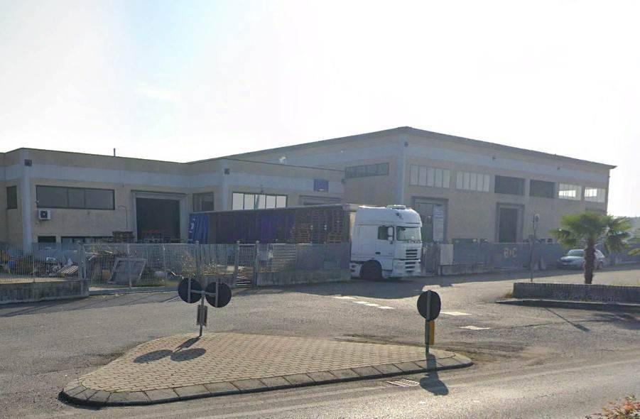 capannone in vendita a Massalengo