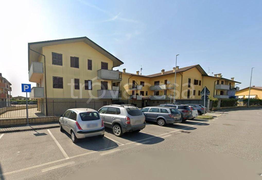 appartamento in vendita a Massalengo in zona Motta Vigana