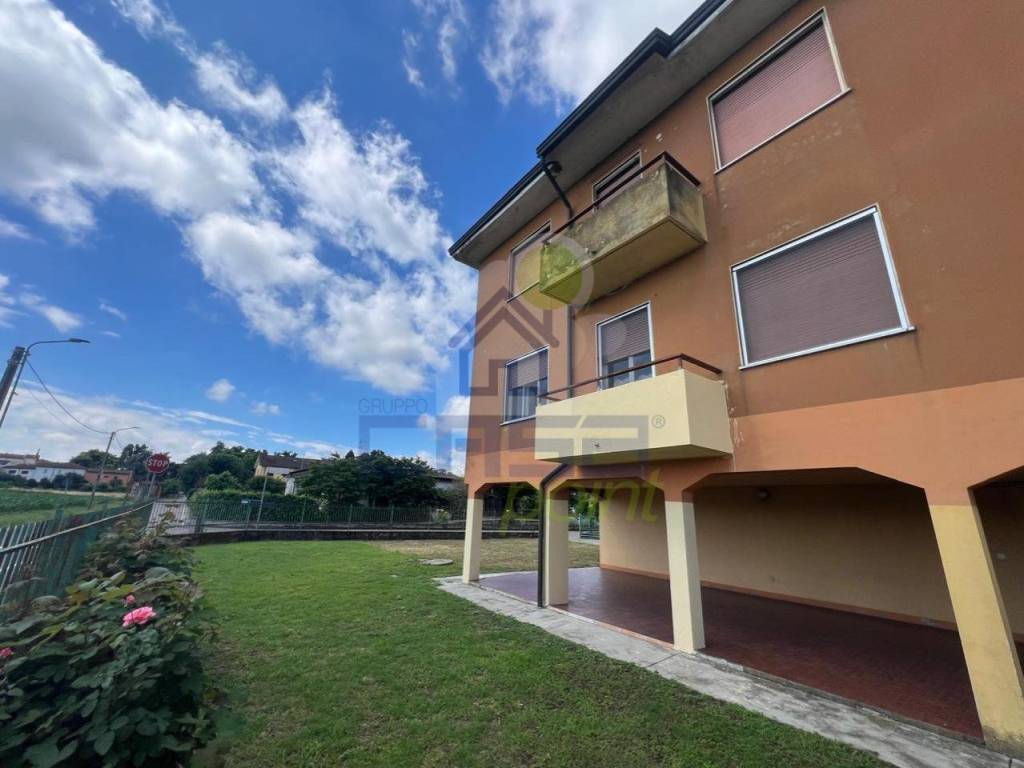 appartamento in vendita a Meleti