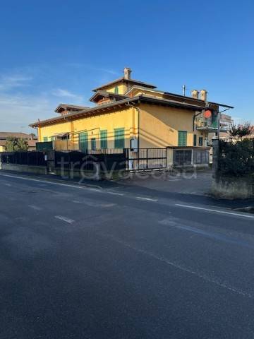 casa indipendente in vendita a Merlino