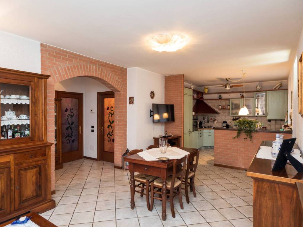 casa indipendente in vendita a Merlino