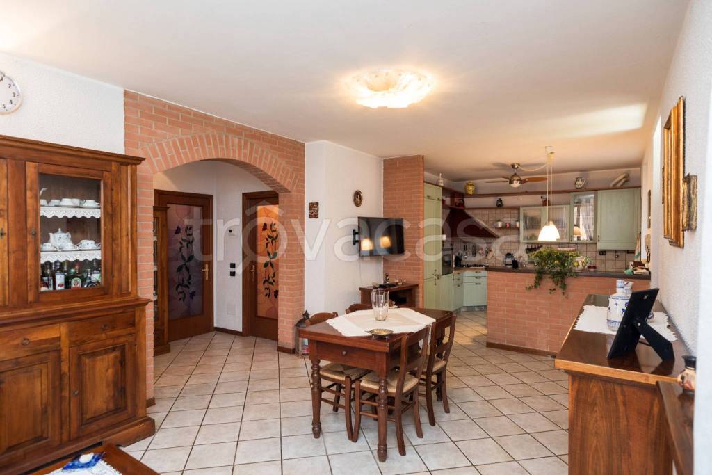 casa indipendente in vendita a Merlino
