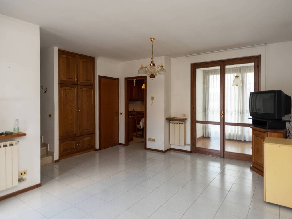 casa indipendente in vendita a Merlino