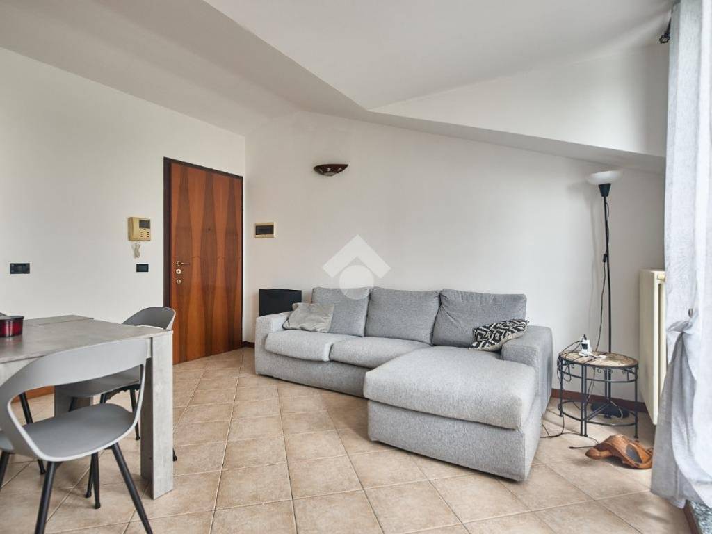 appartamento in vendita a Merlino