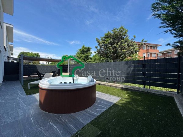 casa indipendente in vendita a Montanaso Lombardo