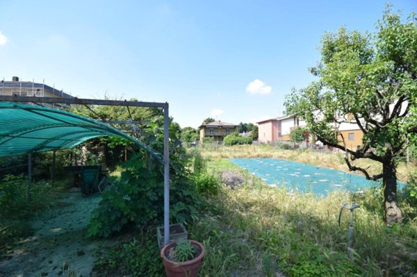 terreno edificabile in vendita a Montanaso Lombardo
