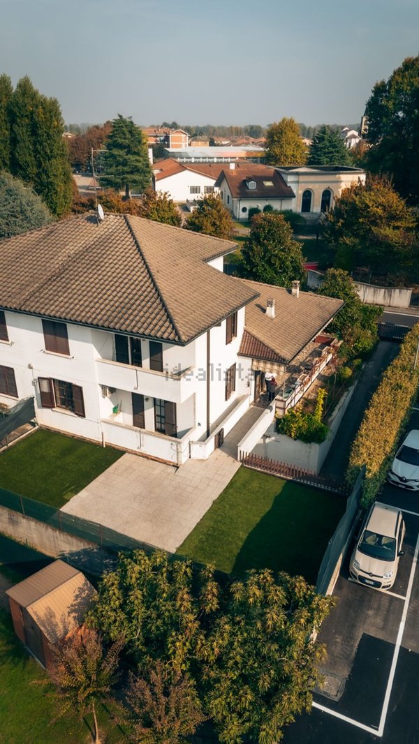 casa indipendente in vendita a Montanaso Lombardo