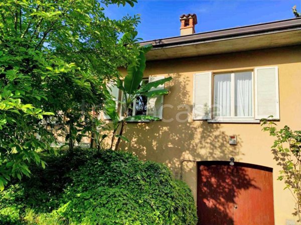 casa indipendente in vendita a Montanaso Lombardo