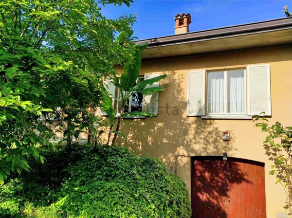 casa indipendente in vendita a Montanaso Lombardo