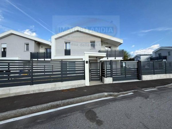 casa indipendente in vendita a Montanaso Lombardo