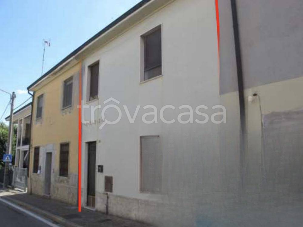 casa indipendente in vendita a Montanaso Lombardo