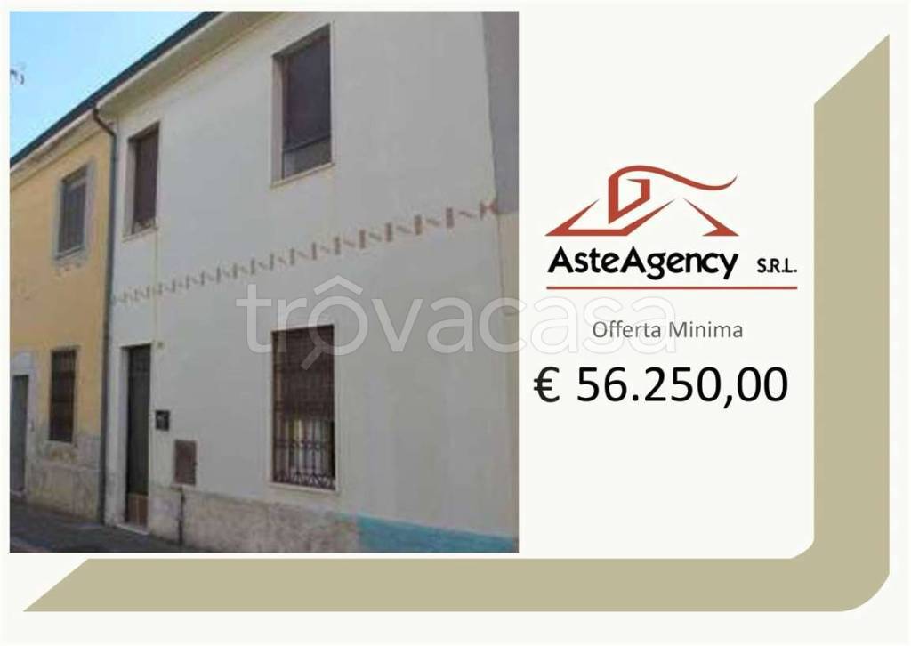 casa indipendente in vendita a Montanaso Lombardo