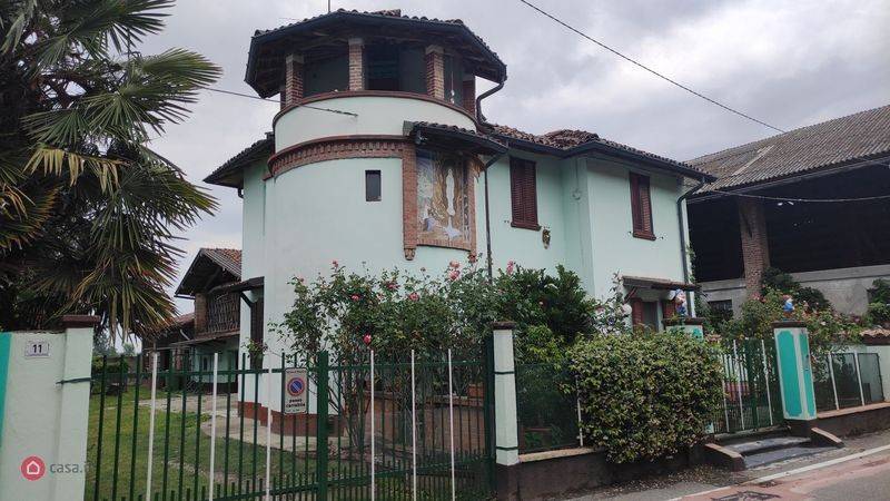 casa indipendente in vendita a Mulazzano in zona Cassino d'Alberi