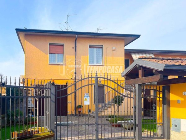 casa indipendente in vendita a Mulazzano
