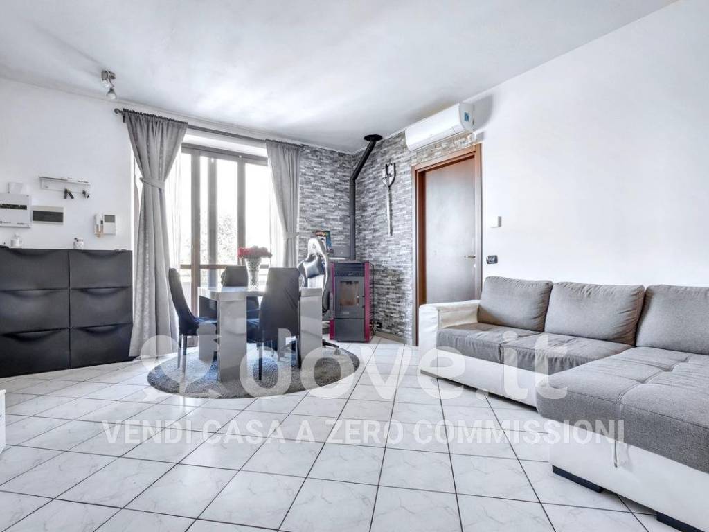appartamento in vendita a Mulazzano in zona Quartiano