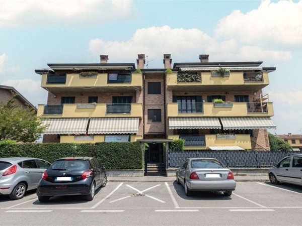 appartamento in vendita a Mulazzano in zona Cassino d'Alberi