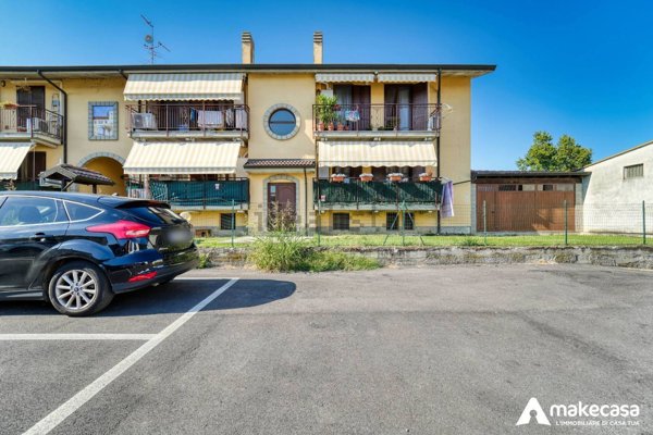 appartamento in vendita a Mulazzano in zona Quartiano