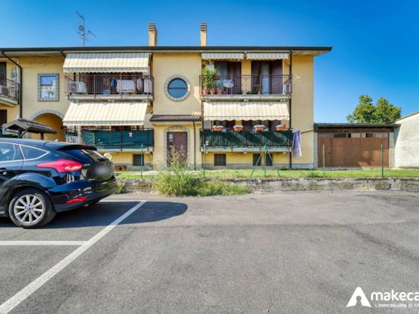 appartamento in vendita a Mulazzano in zona Quartiano