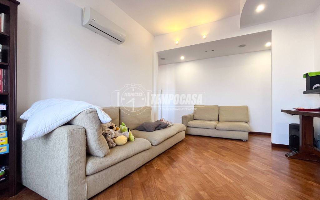 appartamento in vendita a Mulazzano in zona Cassino d'Alberi