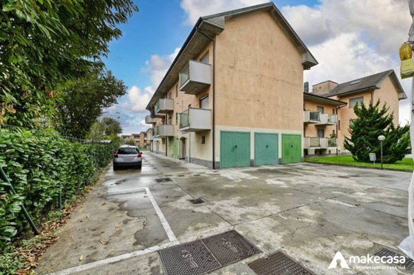 appartamento in vendita a Mulazzano in zona Quartiano