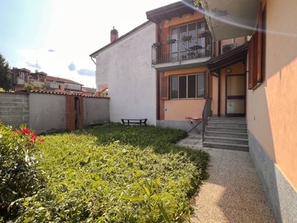 appartamento in vendita a Mulazzano in zona Cassino d'Alberi