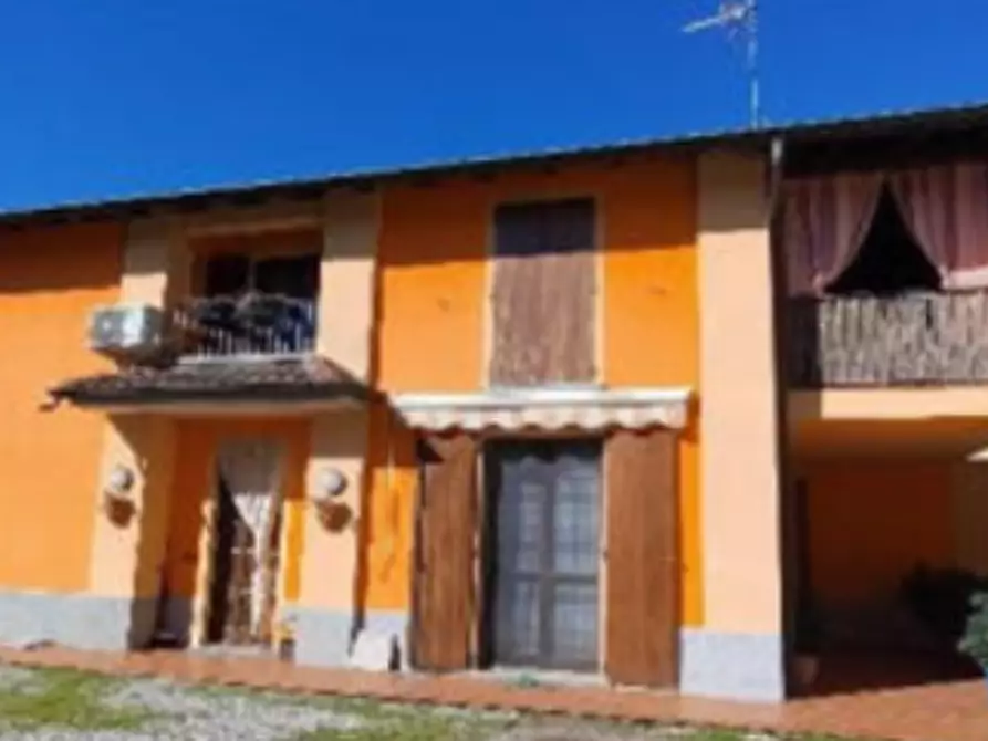 appartamento in vendita a Mulazzano in zona Quartiano