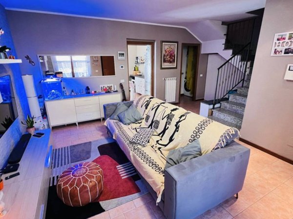 casa indipendente in vendita a Mulazzano in zona Cassino d'Alberi