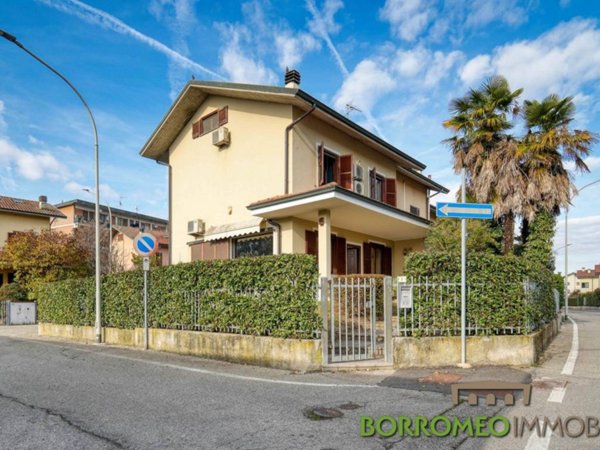 casa indipendente in vendita a Mulazzano