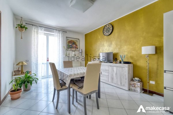 appartamento in vendita a Mulazzano in zona Quartiano