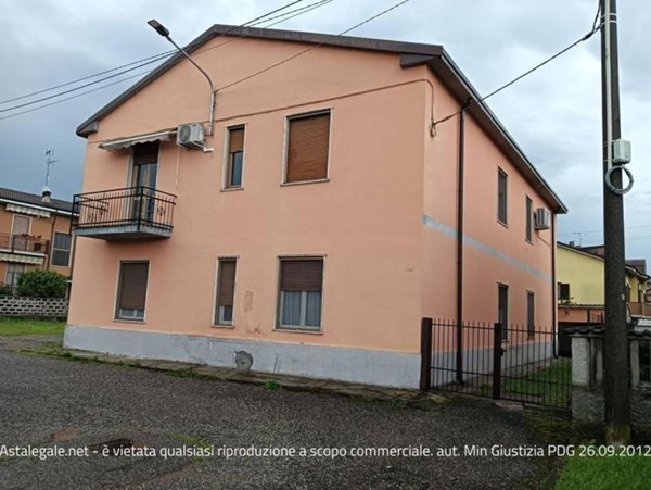 appartamento in vendita a Mulazzano in zona Quartiano