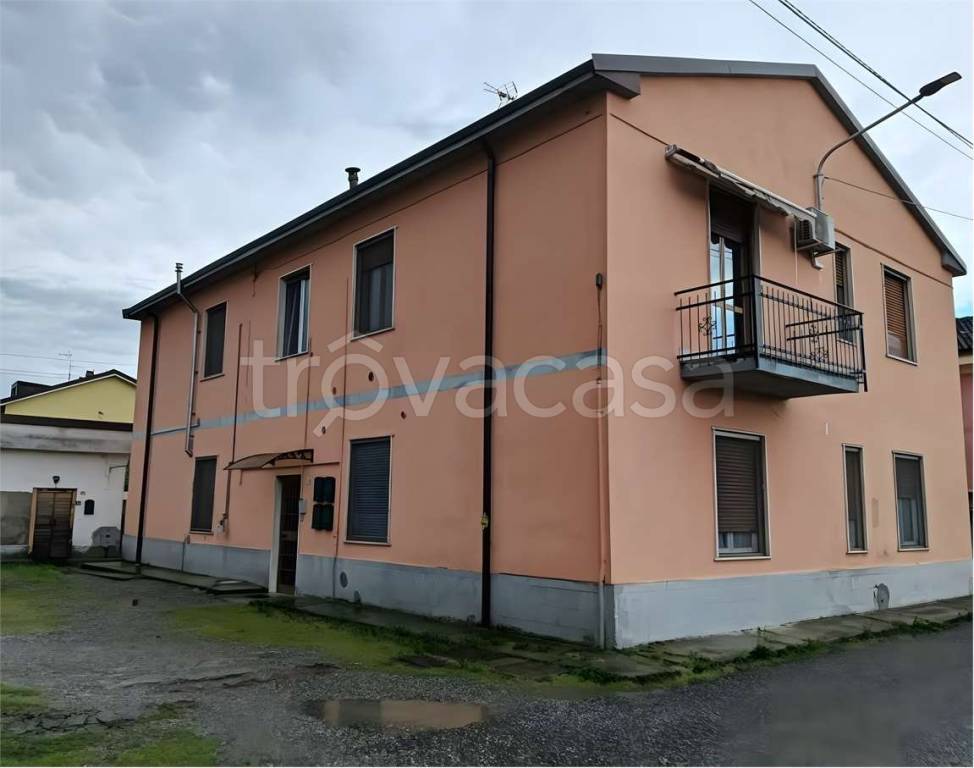 appartamento in vendita a Mulazzano in zona Quartiano