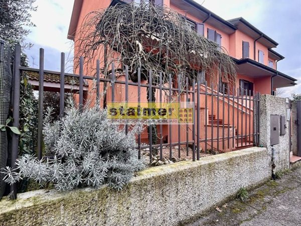 casa indipendente in vendita a Mulazzano in zona Cassino d'Alberi