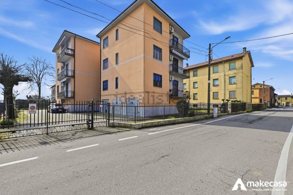 appartamento in vendita a Mulazzano in zona Quartiano