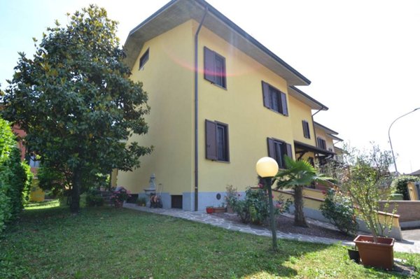 casa indipendente in vendita a Mulazzano
