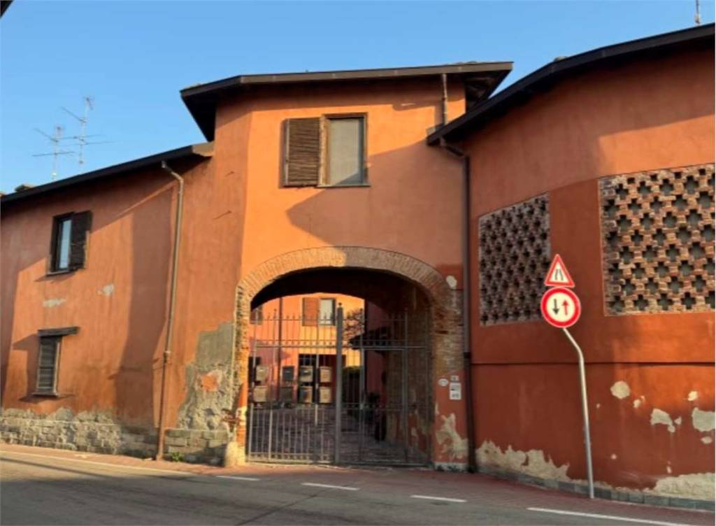 appartamento in vendita a Mulazzano in zona Quartiano