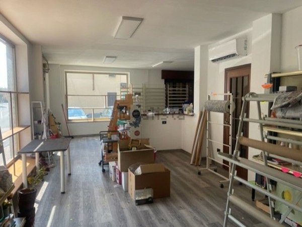 ufficio in vendita ad Orio Litta