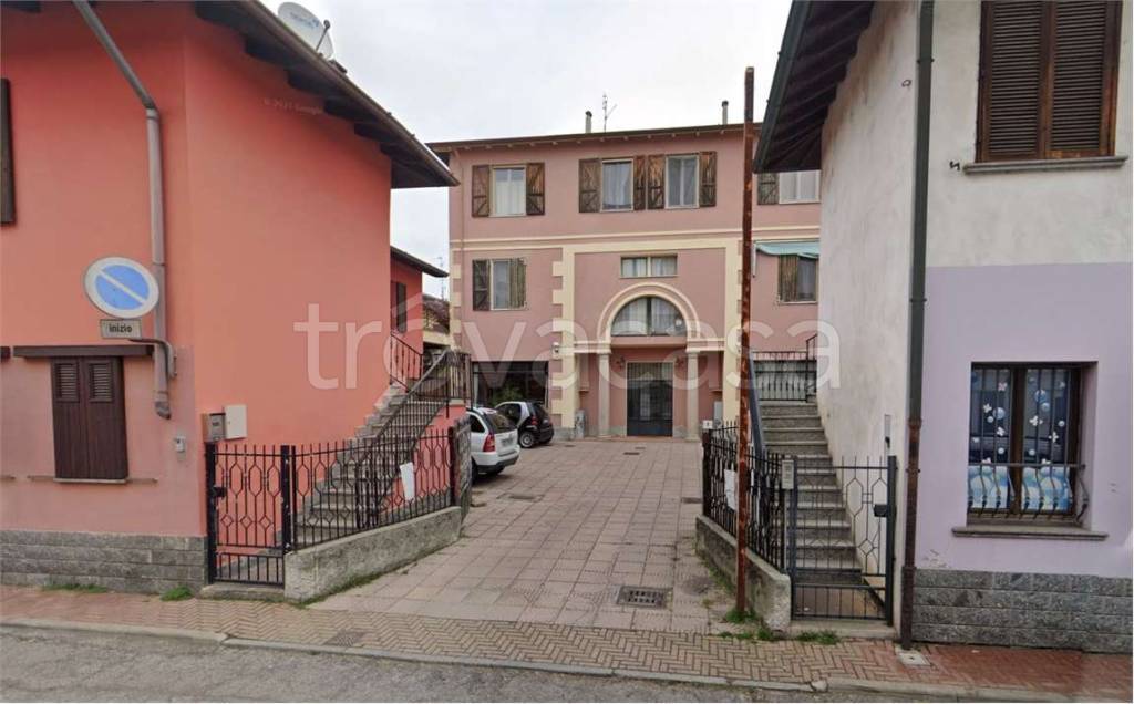 negozio in vendita ad Orio Litta