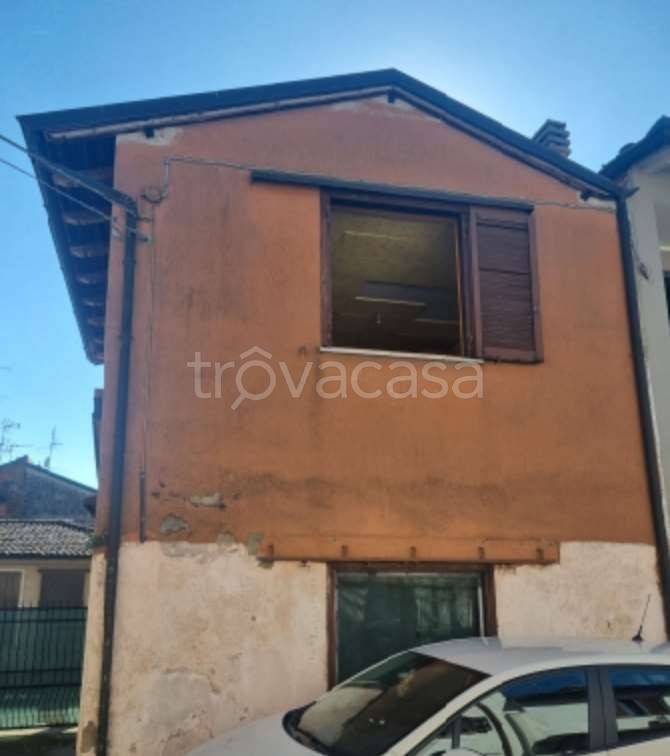 casa indipendente in vendita ad Orio Litta