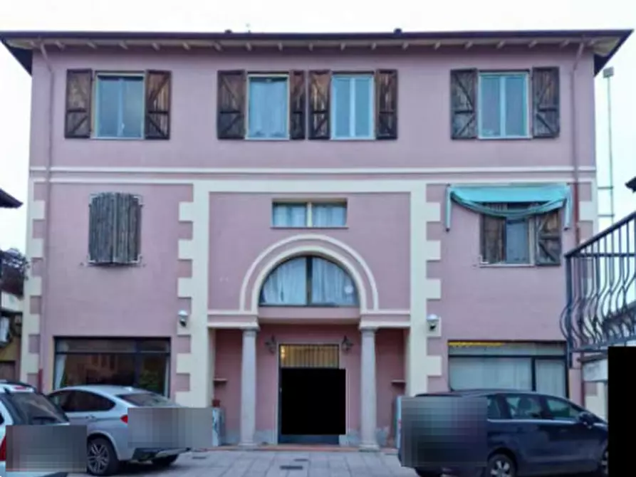 negozio in vendita ad Orio Litta