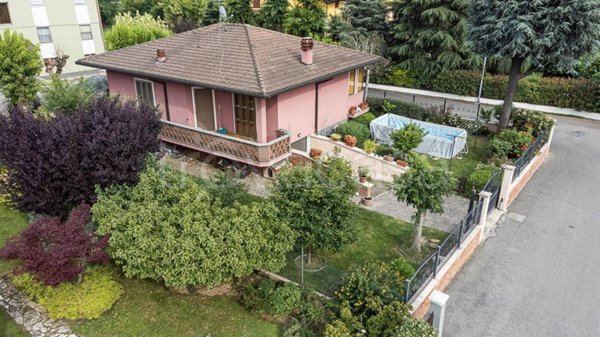 casa indipendente in vendita ad Orio Litta