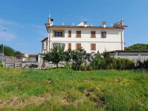 terreno edificabile in vendita ad Ospedaletto Lodigiano