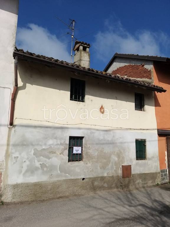 casa indipendente in vendita ad Ospedaletto Lodigiano
