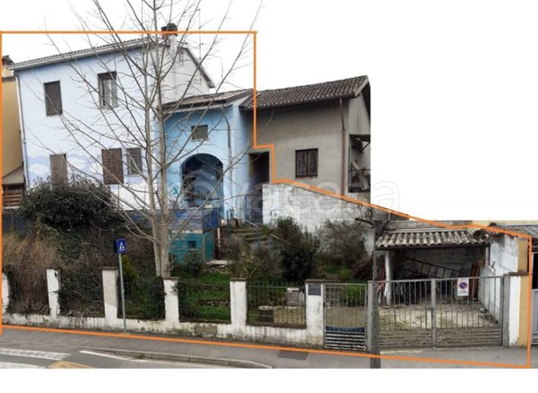 casa indipendente in vendita ad Ospedaletto Lodigiano